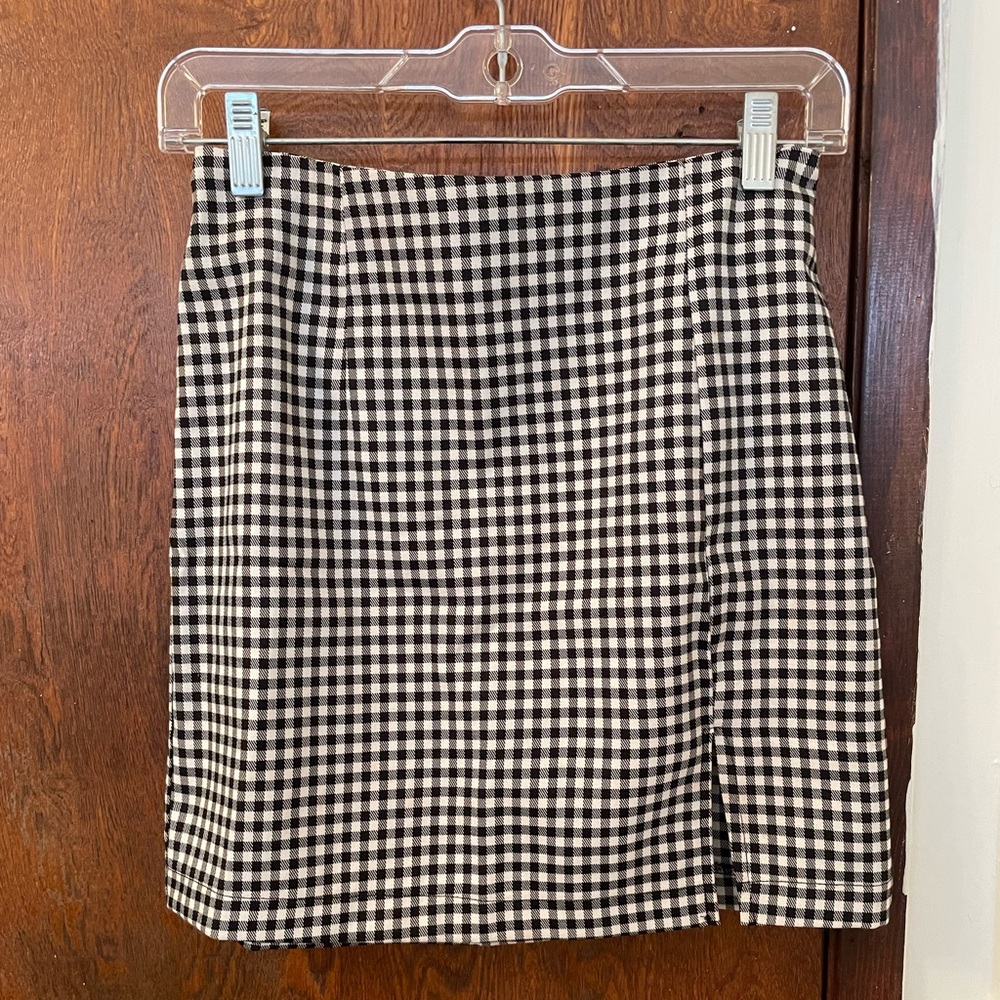 Classic Black and White Checkered Skirt